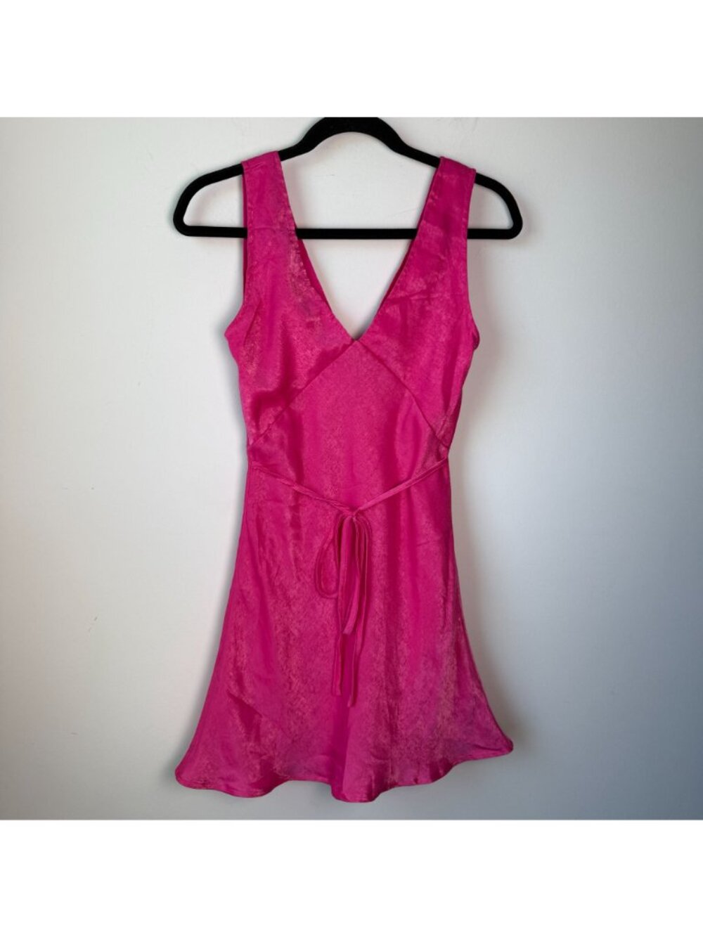 PEPPERMAYO Audrey Vintage Slip Dress NWT Satin Magenta Size US 2 Party - Picture 3 of 11